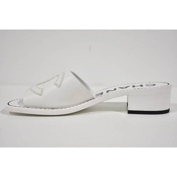 Chanel 22S White Calfskin Leather CC Logo Mules Slide Sandal Block Heel Flat 40 - Picture 9 of 12